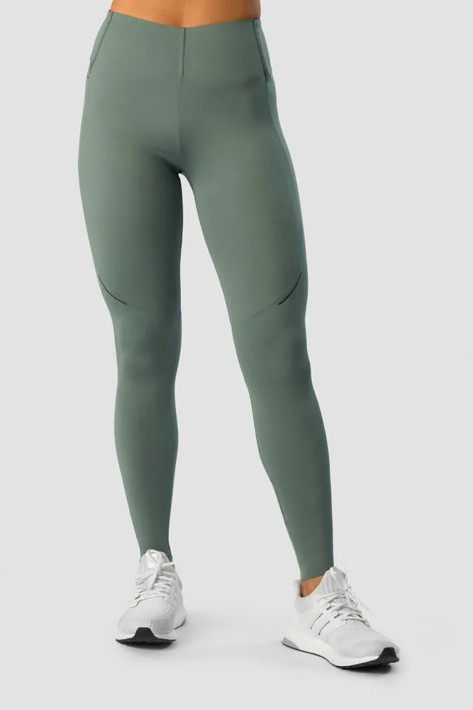 Charge Pocket Tights