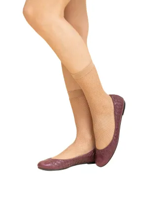 Short fishnet socks